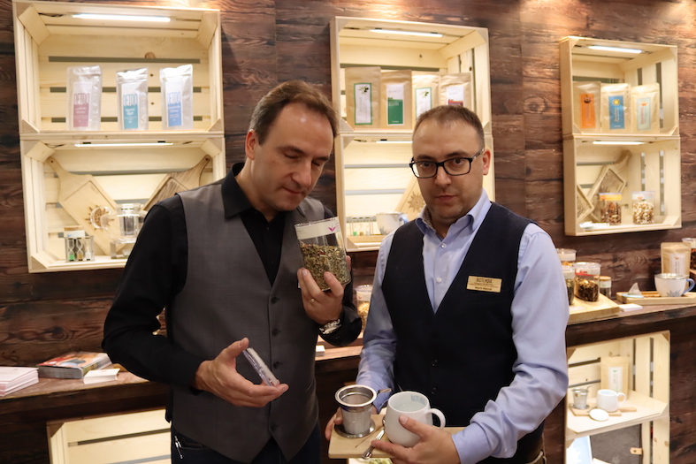 Turm Kaffee Roger Bähler CEO und Mario Meindl von Bioteaque