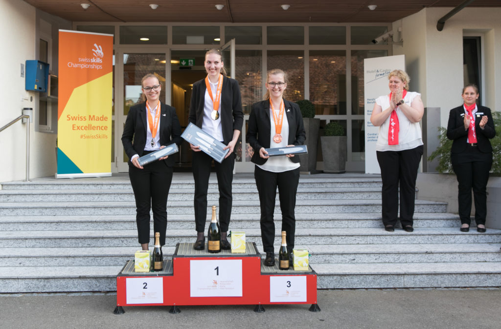 SwissSkills Championship 2020

Milena Schöni gewinnt vor Rahel Hug und Nicole Manser
Fachfrau/mann Hauswirtschaft EFZ

Matthias Jurt Fotografie